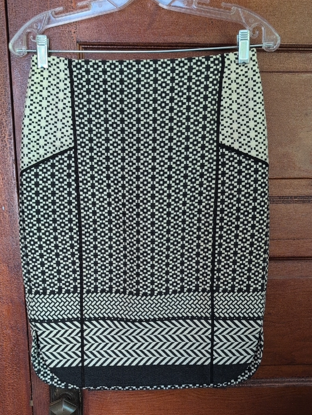 Beautiful Patterned Pencil Skirt